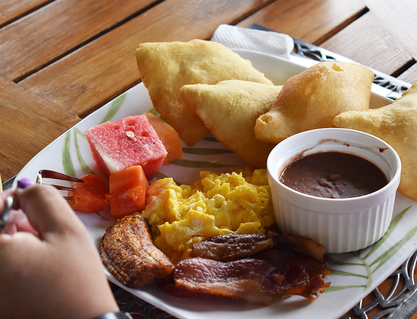 Belize private island resort dining